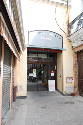 Mercado de Triana by null