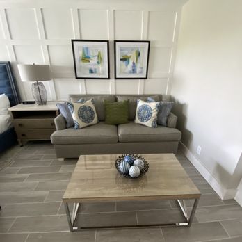 Cove Inn On Naples Bay - Hotels Near Me - Naples, Florida