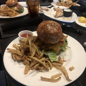 Local Goat - New American Near Me - Pigeon Forge, Tennessee