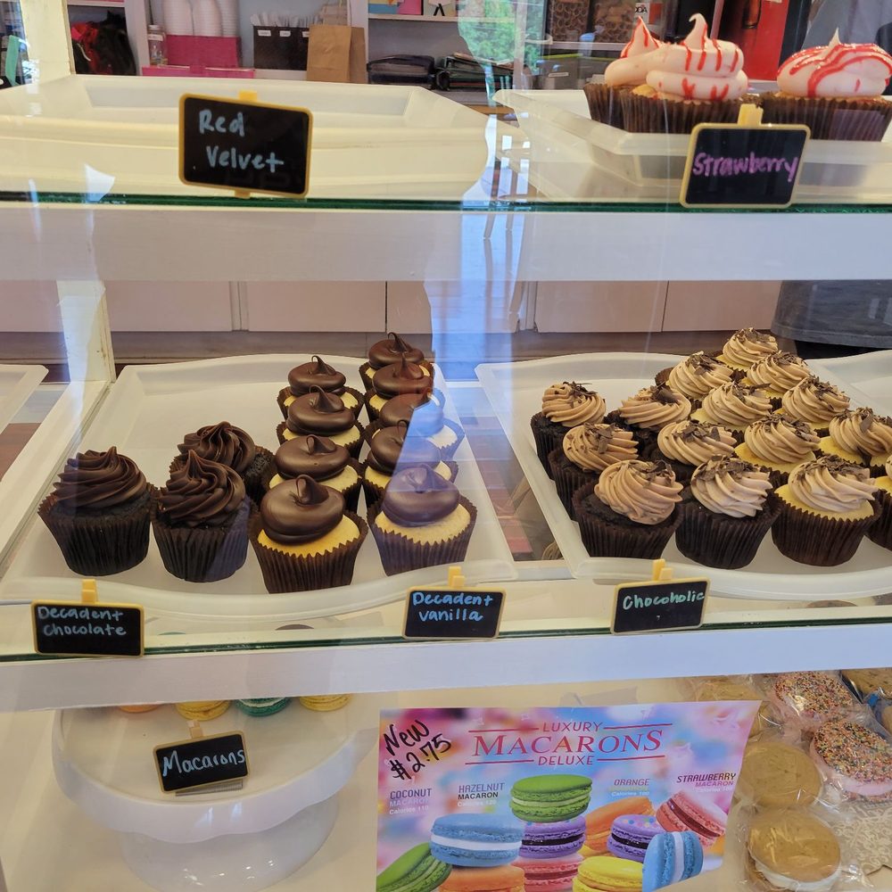 Smallcakes Cupcakery Evans/Augusta - Cupcakes - Desserts Near Me - Evans, Georgia Smallcakes Cupcakery Evans/Augusta - Cupcakes - Desserts Near Me - Evans, Georgia