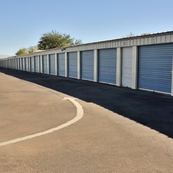 Midvale Park Self Storage - Wide driveways for easy access.