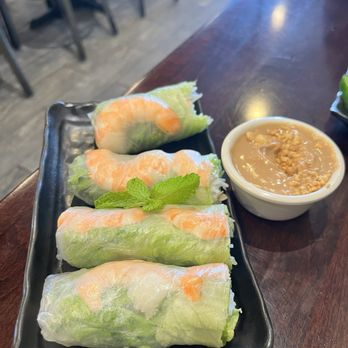 Pho Cafe - Shrimp Rolls 4 pieces 虾卷 - Noodles Near Me - Daly City, California