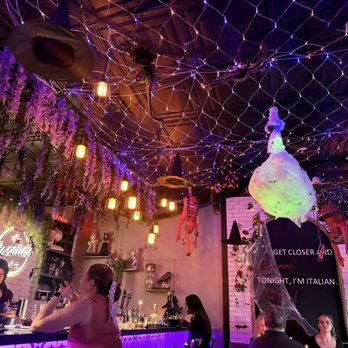 Rosalia's Kitchen - Spooky decorations - Italian Near Me - Miramar, Florida