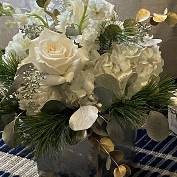 Evergreen Florist - Florists Near Me - Stoneham, Massachusetts