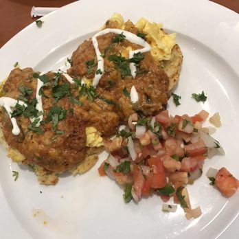 Fred 62 - Biscuits and gravy - Diners Near Me - Los Angeles, California