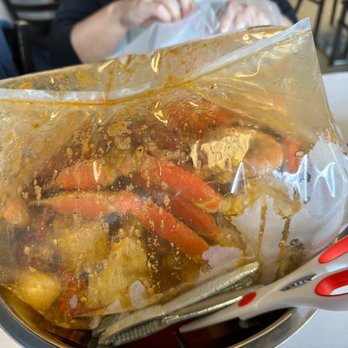 The Crawfish Hut - Seafood Near Me - Burien, Washington The Crawfish Hut - Seafood Near Me - Burien, Washington