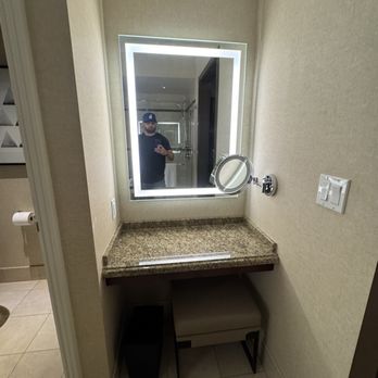 Thunder Valley Casino Resort - Vanity in bathroom - Hotels Near Me - Lincoln, California Thunder Valley Casino Resort - Vanity in bathroom - Hotels Near Me - Lincoln, California