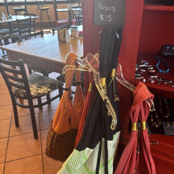Momo's Cafe - Unique gifts - Cafes Near Me - Hampton, Virginia