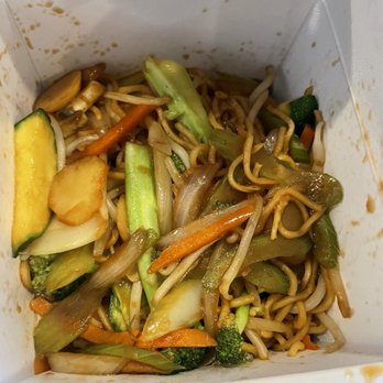 Chen's Family Dish - Vegetable Lo Mein - Chinese Near Me - Florence, Oregon Chen's Family Dish - Vegetable Lo Mein - Chinese Near Me - Florence, Oregon
