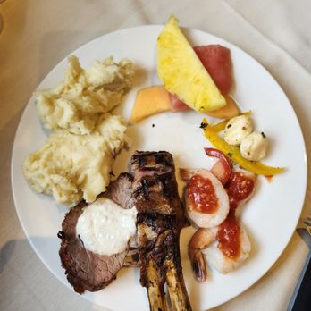 Eddie Merlot's - Steakhouses Near Me - Cincinnati, Ohio Eddie Merlot's - Steakhouses Near Me - Cincinnati, Ohio