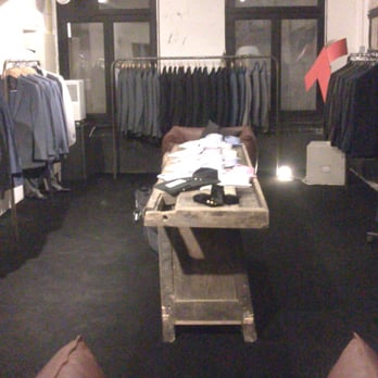 Henri - Strak in het pak - Accessories Near Me - Antwerp, VAN