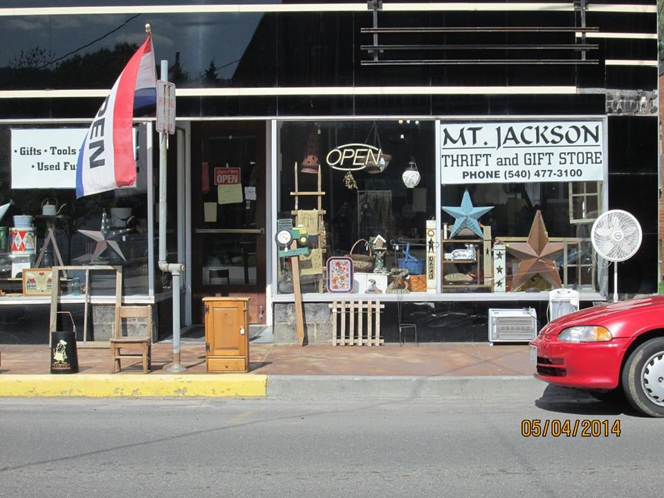 MOUNT JACKSON THRIFT & GIFT Updated August 2024 5987 Main St, Mount Jackson, Virginia