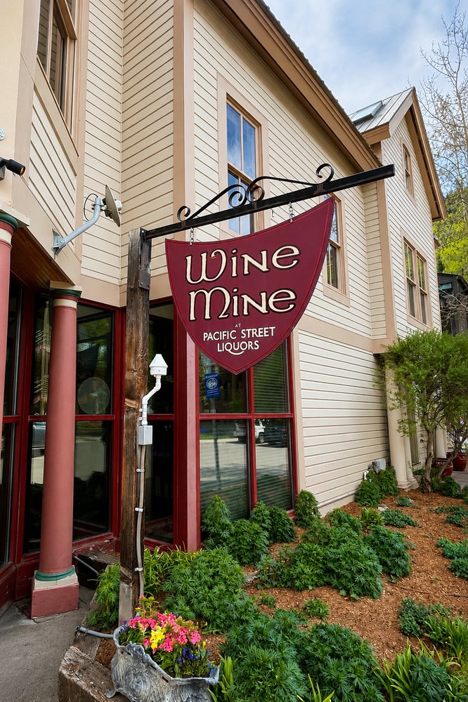 Wine Mine Logo