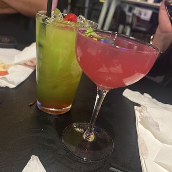 W XYZ Bar - Cocktail Bars Near Me - El Segundo, California
