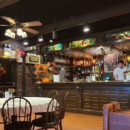 Walk up bar and seating