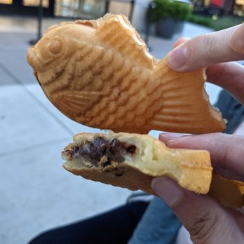 Somisomi - Nutella taiyaki - chewy mochi like texture - Ice Cream & Frozen Yogurt Near Me - Pleasanton, California