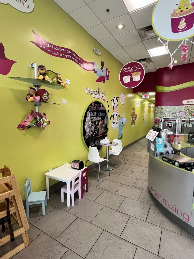 MENCHIE’S FROZEN YOGURT Updated September 2024 27 Photos & 21