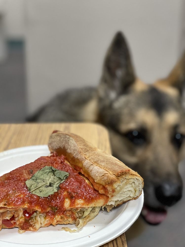 Food from Regents Pizzeria