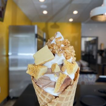 Magpies Softserve - a hand holding a cone of ice cream - Ice Cream & Frozen Yogurt Near Me - Los Angeles, California Magpies Softserve - a hand holding a cone of ice cream - Ice Cream & Frozen Yogurt Near Me - Los Angeles, California