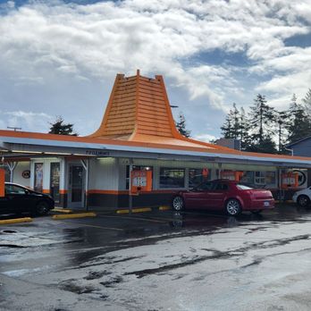 A&W Restaurant - Restaurant front - Burgers Near Me - Florence, Oregon