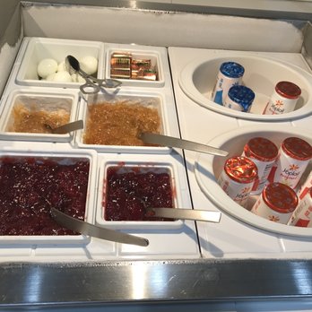 Air Canada Maple Leaf Lounge - Airport Lounges Near Me Air Canada Maple Leaf Lounge - Airport Lounges Near Me