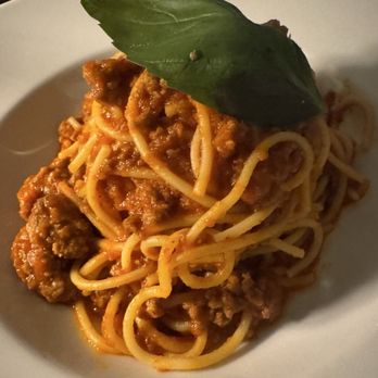 Luardi - Spaghetti Bolognese - Italian Near Me - Berlin, BE