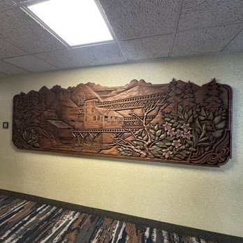 DoubleTree by Hilton Hotel Durango - Wood carving - Hotels Near Me - Durango, Colorado