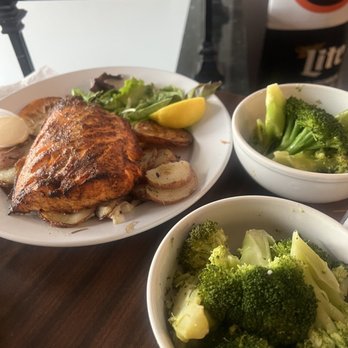 Mo's Seafood - Grilled salmon n potatoes - Seafood Near Me - Towson, Maryland