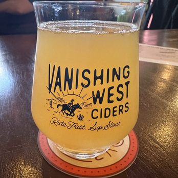 Vanishing West Ciders - Glass of Champagne Weather cider - Cideries Near Me - Aurora, Colorado