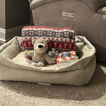 Mr & Mrs Klink Cleaning Services - Folded dog blanket and toys. This was so nice. - Home Cleaning Near Me Mr & Mrs Klink Cleaning Services - Folded dog blanket and toys. This was so nice. - Home Cleaning Near Me