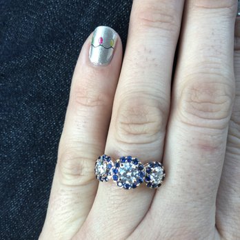 Fox Jewelers - Jewelry Near Me - Geneva, Illinois