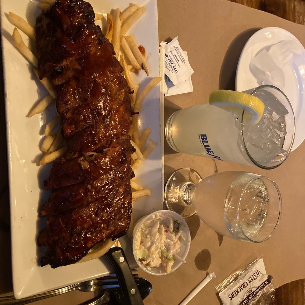 Leo's Midway - Ribs w/ fries & coleslaw, lemonade (refilled for free!) - American Near Me - Garden City, New York