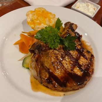 Carnival Cruise Line - Dining room dinner - Transportation Near Me - Van Nuys, California