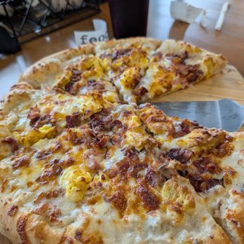 Food N Stuff - Breakfast Pizza - Delis Near Me - Gaylord, Michigan