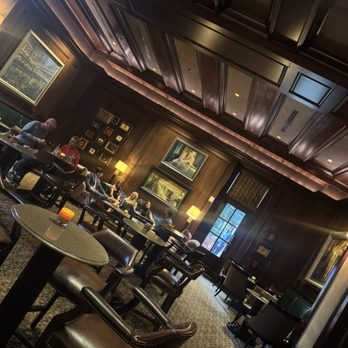 The St. Regis Atlanta - side seating - Hotels Near Me - Atlanta, Georgia