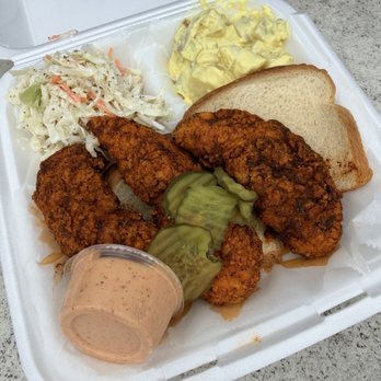Red's Hot Chicken - Hot chicken plate - Southern Near Me - Nashville, Tennessee