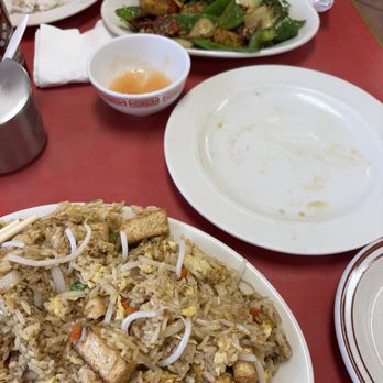 Cheng Heng Restaurant - Fried rice with tofu and #17 - Cambodian Near Me - Saint Paul, Minnesota Cheng Heng Restaurant - Fried rice with tofu and #17 - Cambodian Near Me - Saint Paul, Minnesota