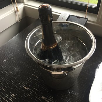 Heritage House - Spa - Roederer champagne - Day Spas Near Me - Little River, California