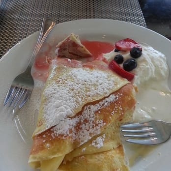 Paris Bistro - Berry,  berry crepe (no gelato today) :-( - French Near Me - Naperville, Illinois