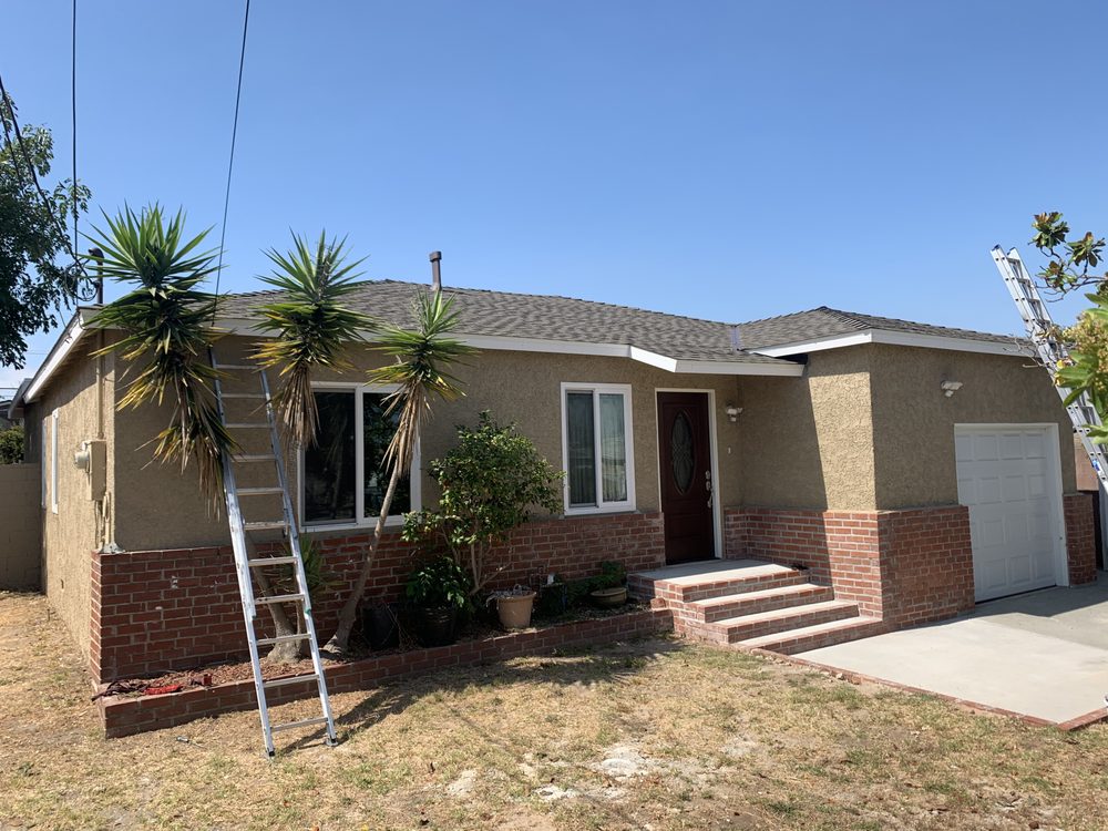 Slide of A's Roofing