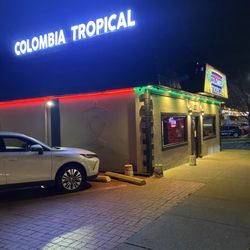 Colombia Tropical - Side view