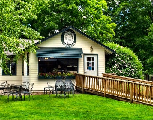 Auntie M's Kaffeehaus