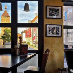 Brown's Coffee Lounge - Erstetagistenausblick (09/2016)