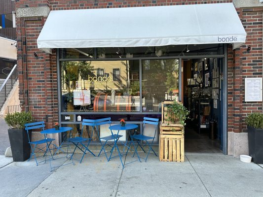 Bonde Fine Wine Shop by null