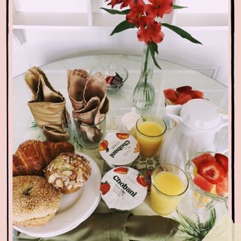 Monarch Cove Inn - breakfast delivered to your room - Hotels Near Me - Capitola, California Monarch Cove Inn - breakfast delivered to your room - Hotels Near Me - Capitola, California