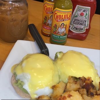 South Slope Eatery - Guacamole Benedict - Sandwiches Near Me - Brooklyn, New York