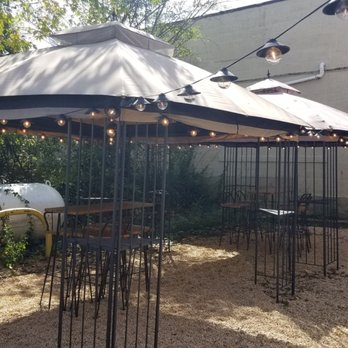 Heliotrope Brewery - Backyard seating - Pizza Near Me - Lexington, Virginia Heliotrope Brewery - Backyard seating - Pizza Near Me - Lexington, Virginia