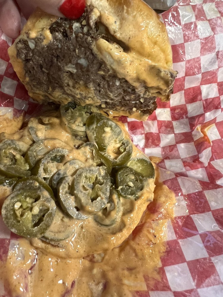 JUST HAMBURGERS Updated August 2024 17 Photos & 29 Reviews 3526