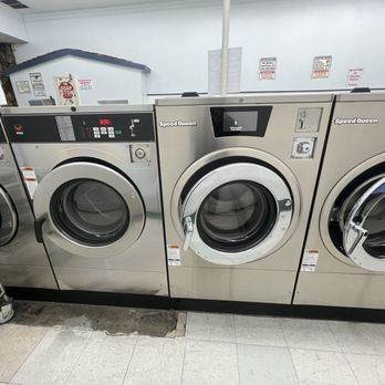 Lucky Coin Laundry - Laundromat Near Me - Granada Hills, California Lucky Coin Laundry - Laundromat Near Me - Granada Hills, California