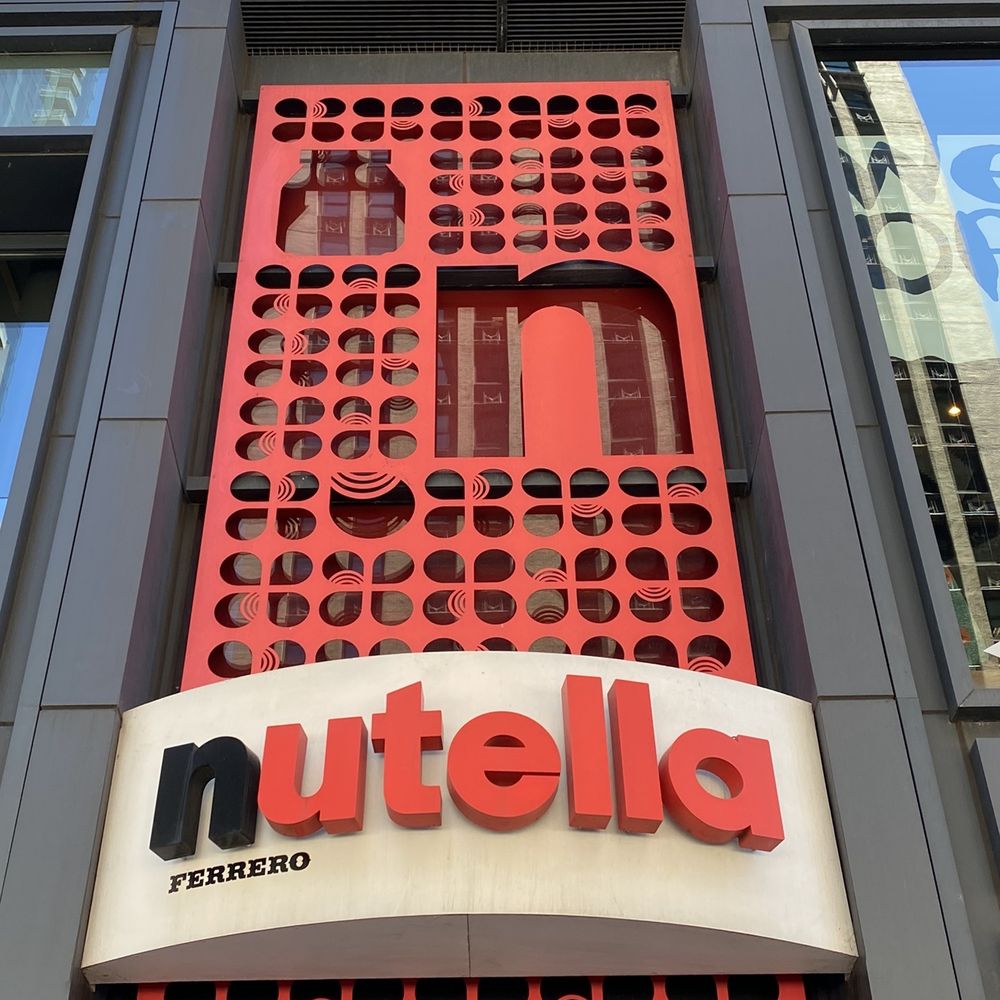 Nutella Cafe - Desserts Near Me - Chicago, Illinois